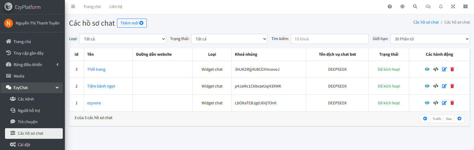 Danh sách các hồ sơ chat trên EzyChat
