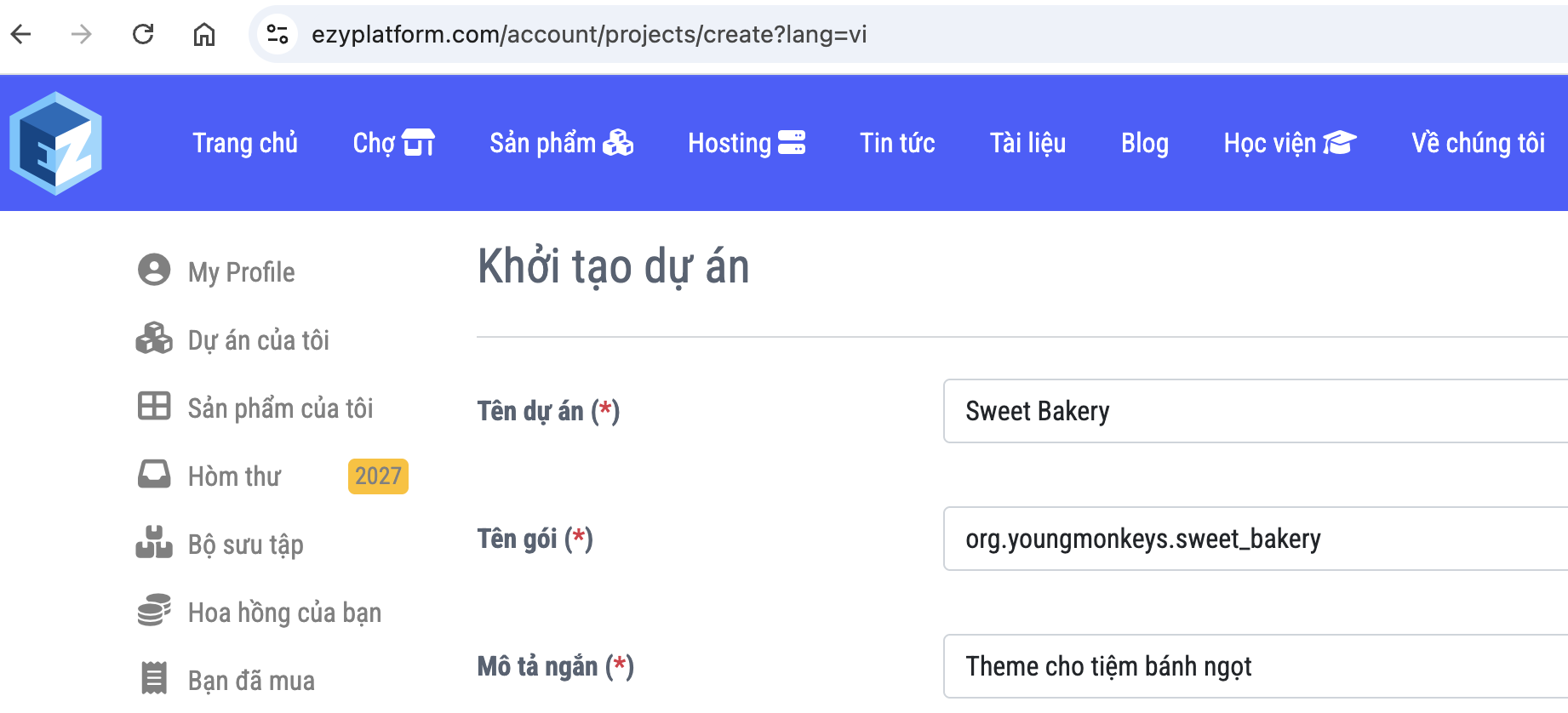 Trang Khởi tạo dự án trên ezyplatform.com với các trường Tên dự án, Tên gói, Mô tả ngắn để đăng bán mô đun trên Marketplace